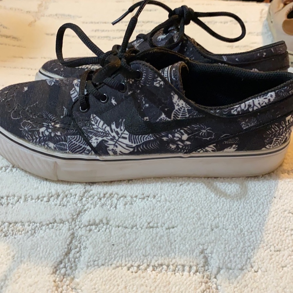 nike stefan janoski, worn once